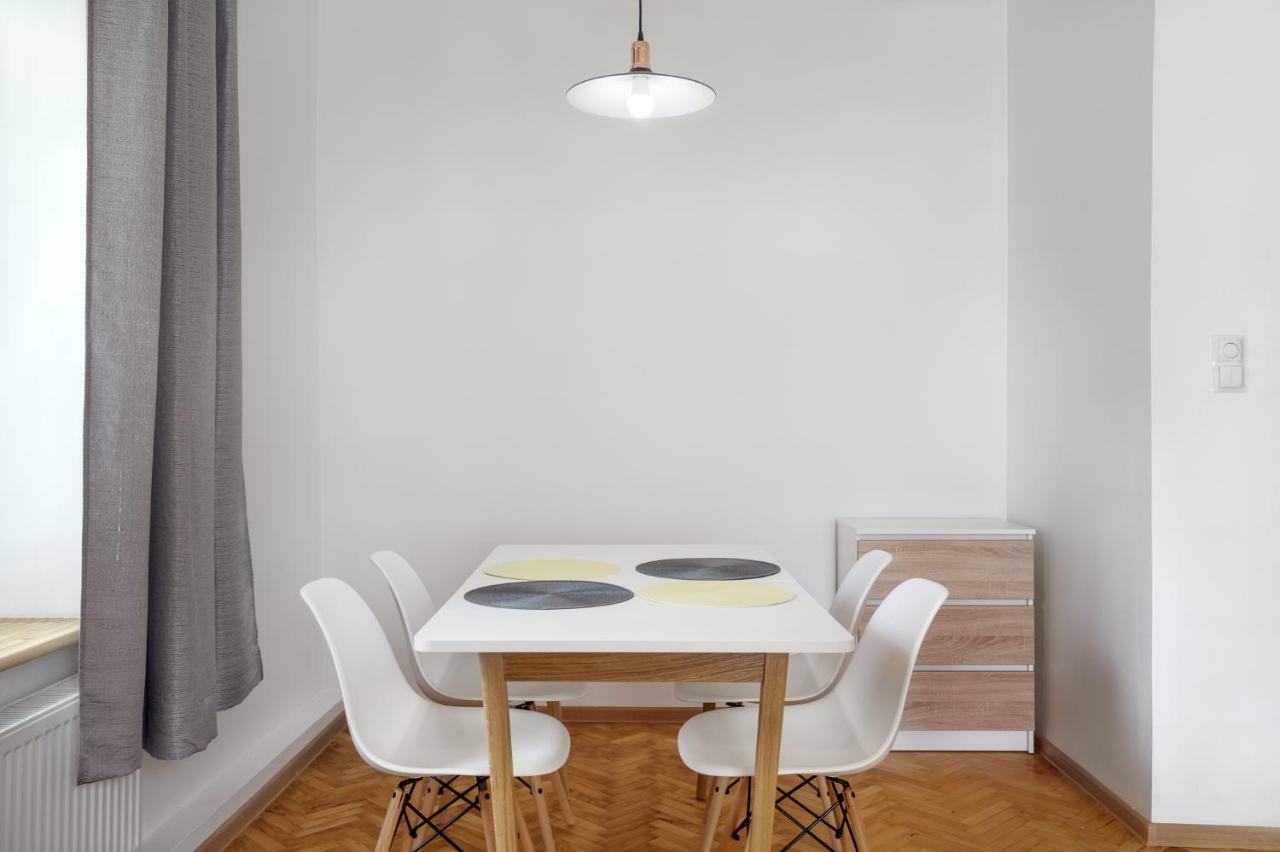 Apartamento Evva & Peppe Old Town Flat Varsovia Exterior foto